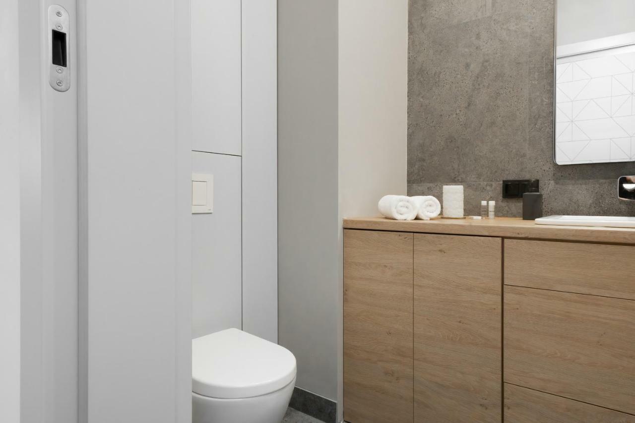 Fort Wola Apartments Warsaw By Noclegi Renters Kültér fotó